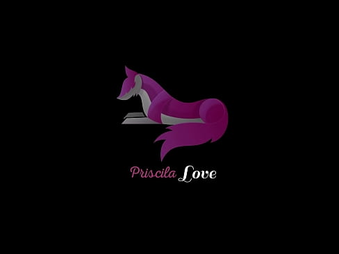 ❤️ Vecāki mani atstāja vienu ar māsu, un es viņai uzlēju pienu uz krūtīm. ️ Tik porno pie mums